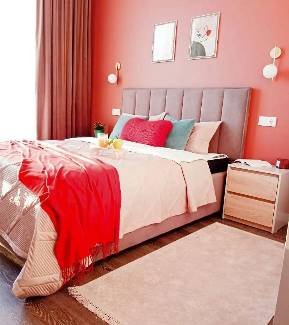Red And Green Apartment Nur-Sultan
