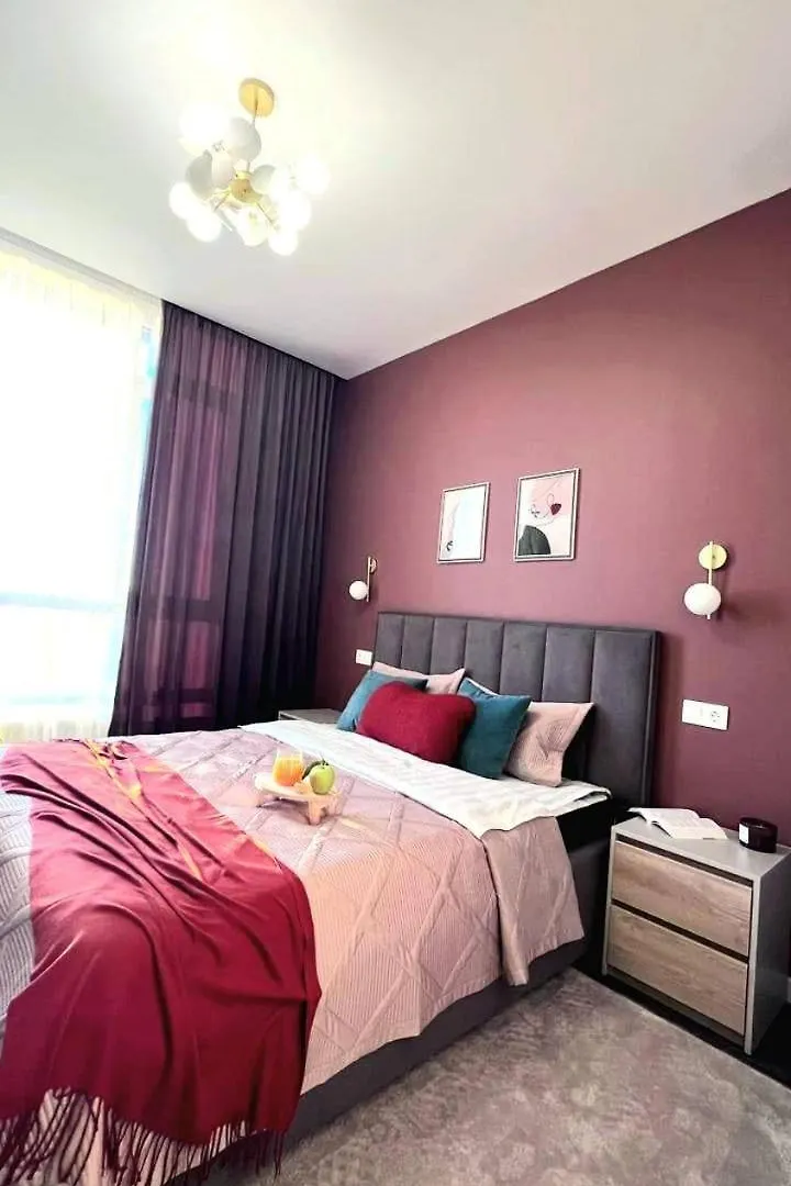 Apartamento Red And Green Astaná